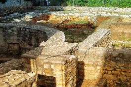 Ostaci antičkog grada Farosa